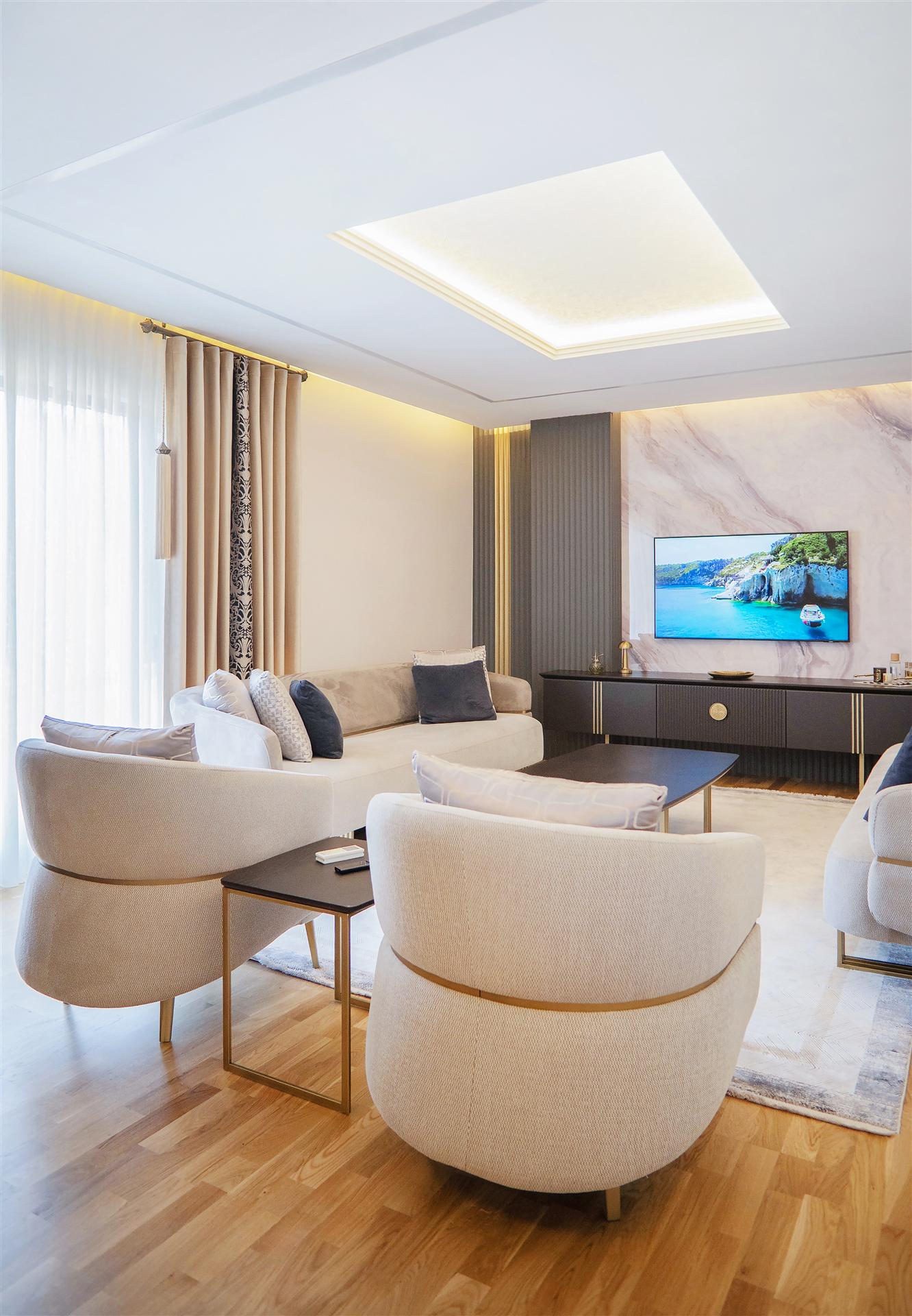Modern Salon
